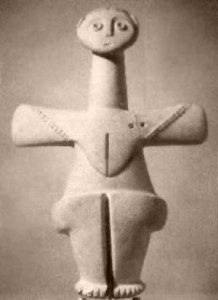 Significato del Triangolo - Statuetta in calcare - Calcolitico - Cipro - 3000 a.C. circa